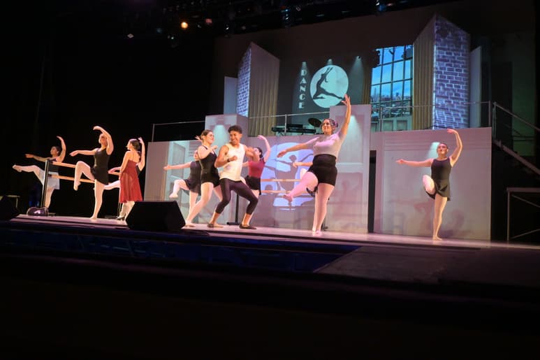 Estudiantes de preparatoria y profesional del Tecnológico de Monterrey Campus Laguna montaron este fin de semana el musical FAME. (RAMÓN SOTOMAYOR)