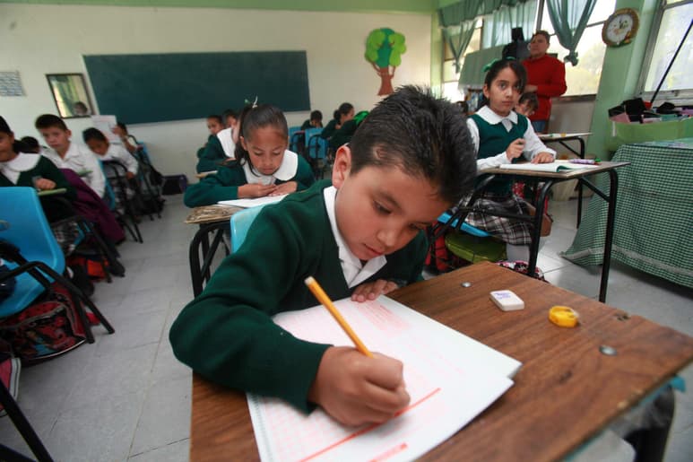 Sí se aplicará prueba PISA: AMLO