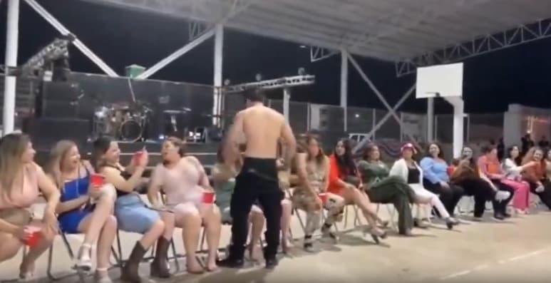 Festejo de Día de las Madres (CAPTURA)