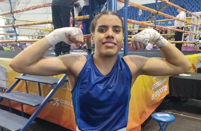 La boxeadora duranguense Valeria Amparán Pizarro, ganó la primera medalla de oro para Durango en los Juegos Nacionales Conade 2024, luego de ganarle por decisión unánime a la pugilista sonorense Odaliz Corzo, dentro de la categoría Juvenil peso Mínimo (48 kilogramos), en pelea celebrada en el Domo Alcalde del CODE Jalisco.