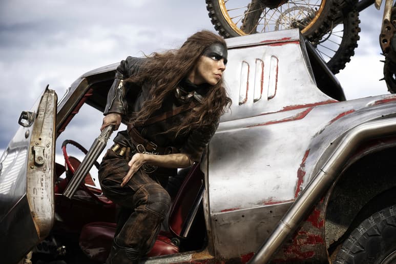 Esta imagen publicada por Warner Bros. Pictures muestra a Anya Taylor-Joy en una escena de 'Furiosa: A Mad Max Saga'. (Warner Bros. Pictures vía AP)