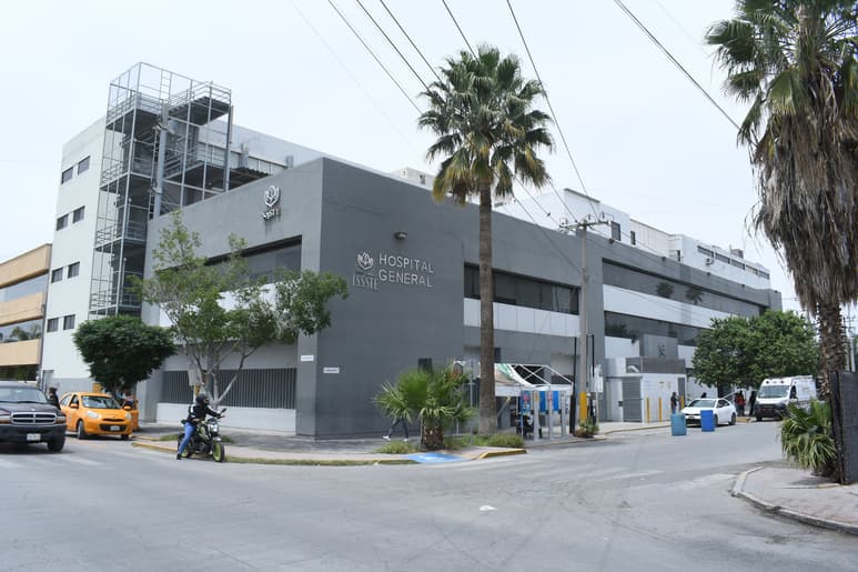 Las autoridades del ISSSTE no han definido cuál será el destino del edificio que por muchos años ha ocupado el Hospital General 'Dr. Francisco Galindo Chávez', ubicado frente a la Alameda. (Fernando Compeán)
