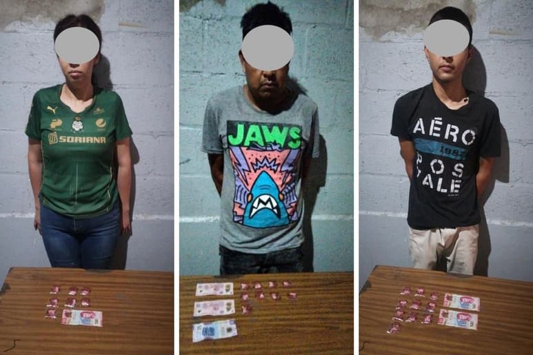 Caen dos hombres y una mujer con cristal en Gómez Palacio