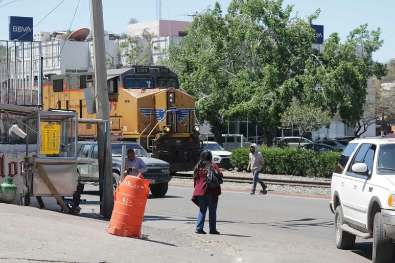 Ubican 20 cuerpos en fosas clandestinas de Nogales