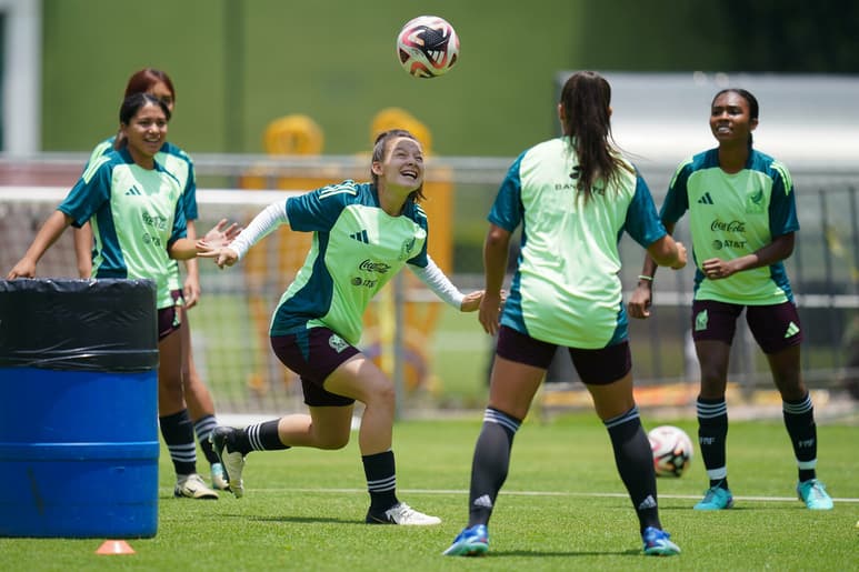Durante casi dos semanas, la juvenil lagunera del Santos Femenil, Nicol
De León, estuvo concentrada con el Tricolor Femenil Sub-17. (Especial)