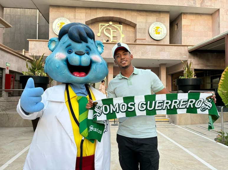 'Choco' Lozano.