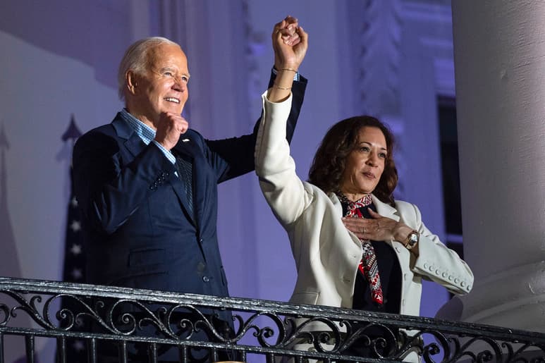 Según fuentes de la campaña citadas por MSNBC, Biden y Harris conversaron en varias ocasiones antes del histórico anuncio.