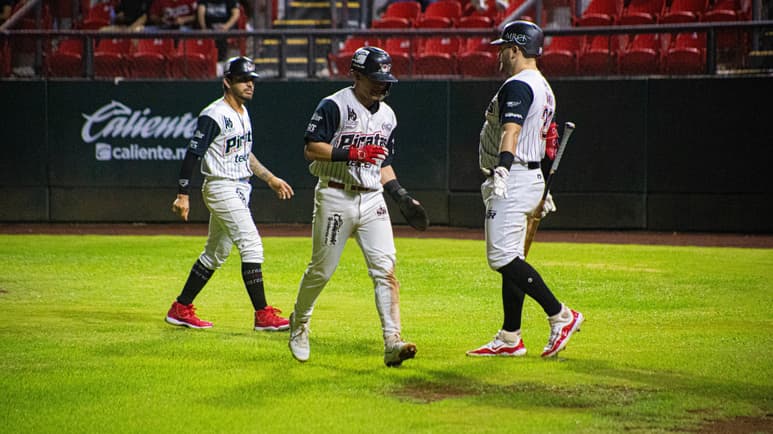 Piratas de Campeche sacan la escoba sobre Tigres de Quintana Roo