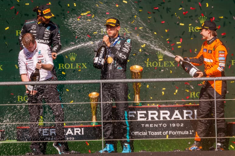 Lewis Hamilton, George Russell y Oscar Piastri. (EFE)