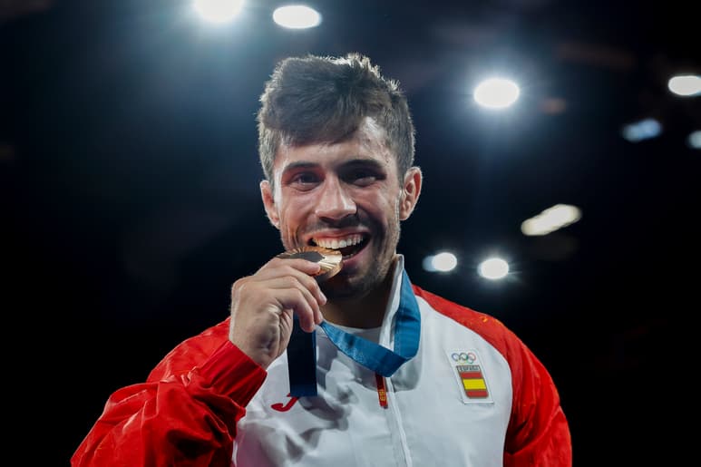 ¿Por qué muerden la medalla de oro los campeones olímpicos?