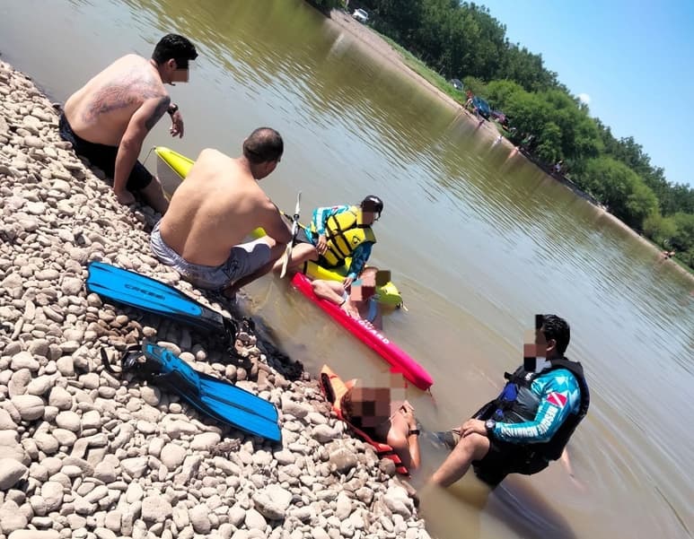 Rescate de joven de morir ahogado. (EL SIGLO DE TORREÓN)