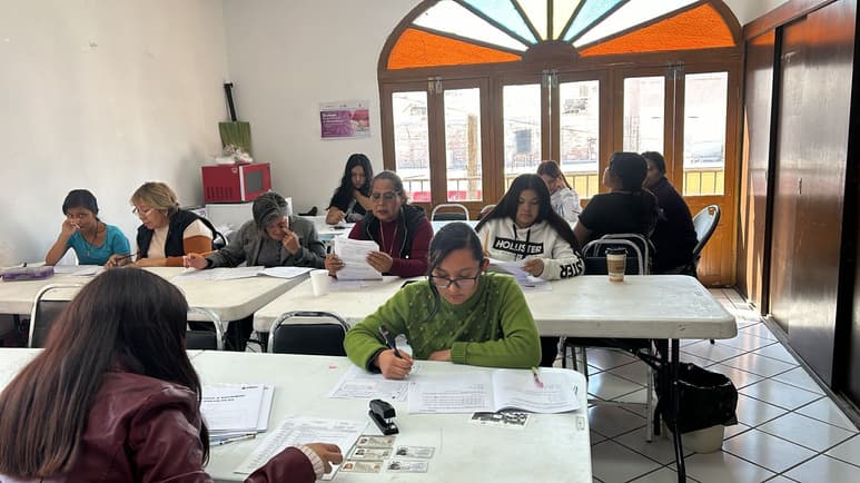Programa de estudios para mujer del IMM y la IDEA (EL SIGLO DE TORREÓN)