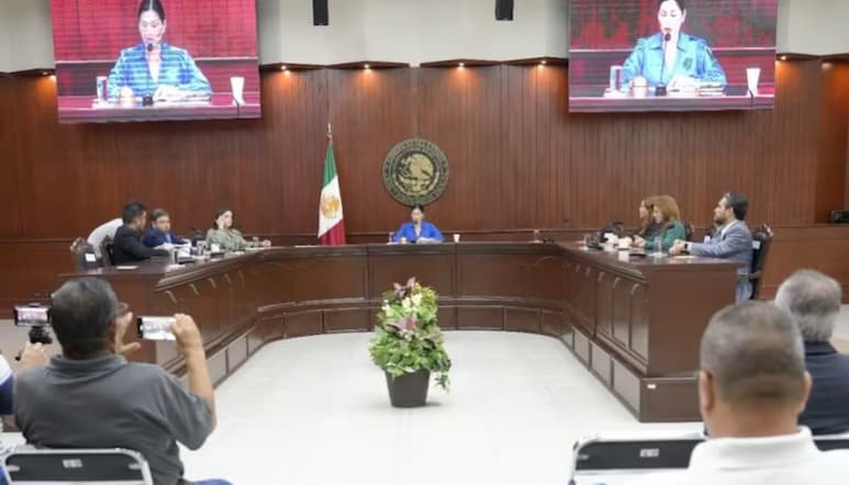 Congreso de Sinaloa analiza renuncia de fiscal Sara Bruna Quiñonez