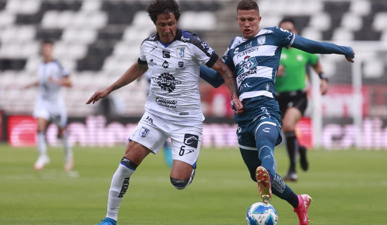 Pachuca salva el partido con un empate ante Querétaro
