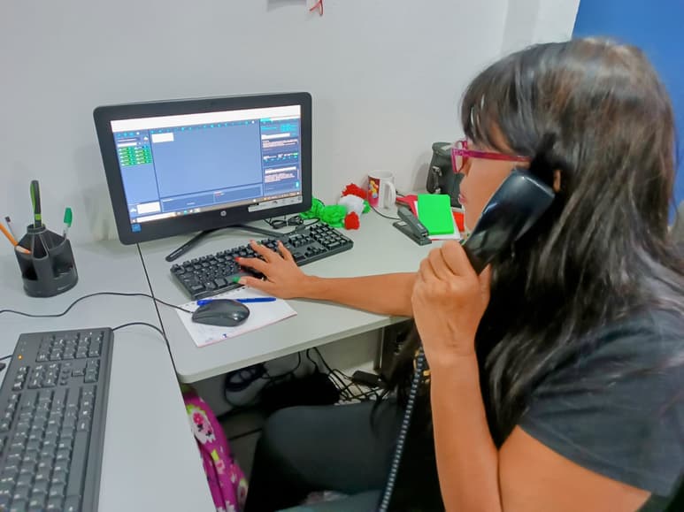 Programa Esmeralda ofrece charla preventiva a padres y alumnos