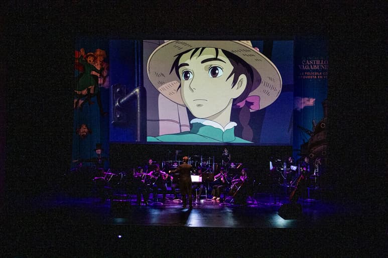 Inigualable. Los encargados de amenizar la mágica noche fueron los integrantes de la Red Orquesta MX. (Foto por El Siglo de Torreón/ Enrique Castruita)