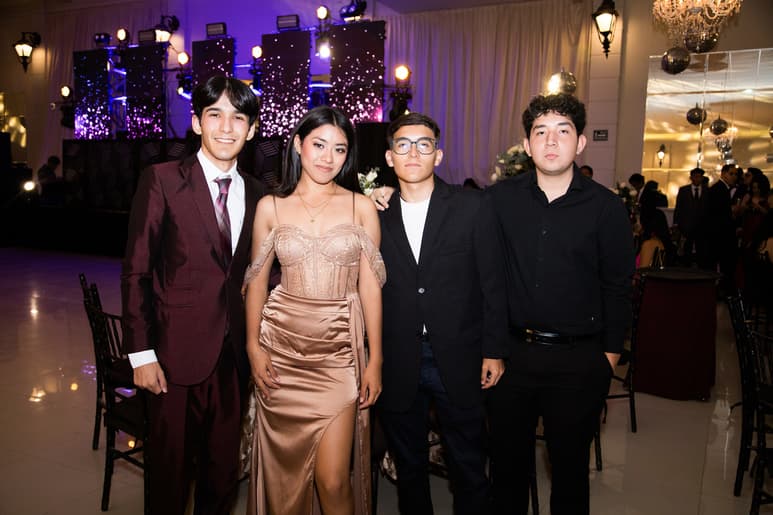 Kevin Castañeda, Paloma Devora, Rommel Sánchez y Ricardo Salazar.