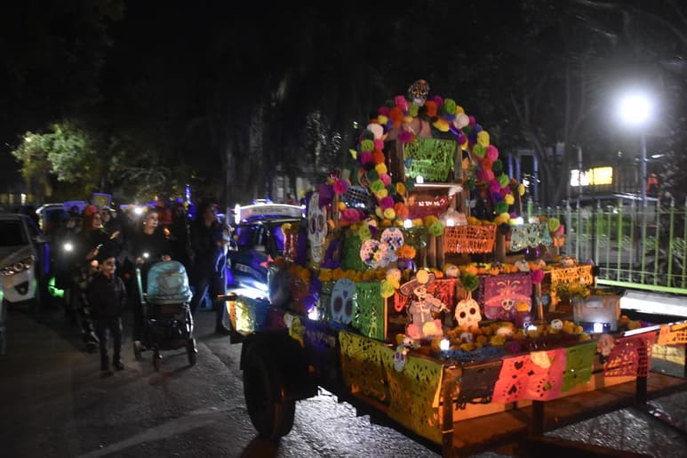 Desfile del Día de Muertos en Lerdo.