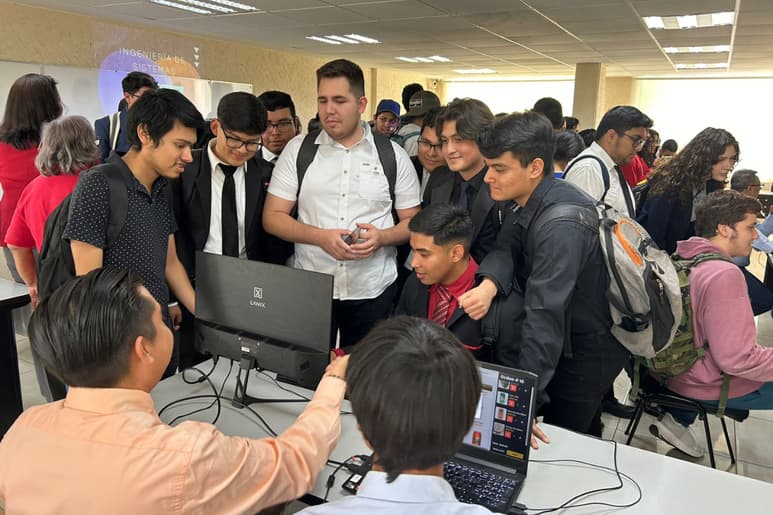 FIME de la UAdeC lanza TechVisión para impulsar proyectos de ingeniería en sistemas