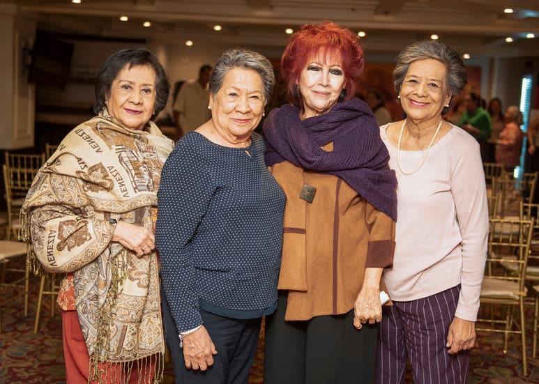Elvia, Bety, Rosario Rodríguez y Jenny Mejía (ÉRICK SOTOMAYOR FOTOGRAFÍA)