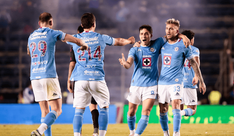 Cruz Azul consigue remontada épica frente a Xolos
