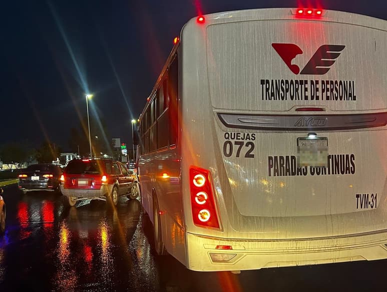 Camión de la marca Internacional, línea Navistar, color blanco, modelo 2022, el cual portaba el número económico TVM-31 de la empresa SuKarne. (EL SIGLO DE TORREÓN)