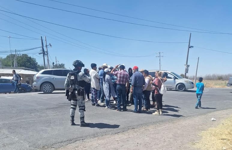 Morenistas piden mejoras a caminos rurales en Gómez Palacio