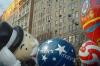 El bombero 'Harold', uno de los personajes del desfile.
