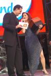 Los Premios de Myriam:
2.5 millones de pesos
1 contrato con la Rockola Coca Cola
1 camioneta
1 viaje para dos personas para asistir a cualquier concierto del artista de su elección en cualquier parte del mundo.