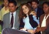 No aborda el avión a México
20/12/2002
La artista, no abordó el avión que la llevaría de Sao Paulo a México  porque en el último momento la Procuraduría General de la República (PGR) decidió que, por motivos de seguridad, Trevi y su hijo Angel Gabriel, de diez meses, debían ser trasladados desde Sao Paulo (Brasil) en una aeronave de la dependencia.
