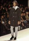 La fórmula que siempre resulta, según los expertos, es crear prendas que combinen la creatividad y la funcionalidad, lo que permite complacer los gustos de un abanico más amplio de compradores.
Diseño Tommy Hilfiger