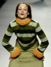 Durante la pasarela, no hubo un solo largo para las faldas que a veces llegaban a la rodilla o al suelo, pero en ocasiones se convertían en una minifalda total, sin embargo, los tacones tanto en zapatos como en largas botas siempre altísimos.

Diseño: Trastornados