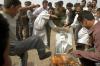 'Hoy es un día de felicidad para mí porque nos hemos deshecho de él. El nos destruyó', manifestó Munhal Taleb. 'Le pedimos a Dios que nunca regrese porque estamos felices y, si Dios quiere, las cosas mejorarán'. 

Saddam no ha aparecido en público desde los primeros días de abril y no se sabe si está vivo.