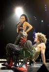 Christina Aguilera y Justin Timberlake iniciaron juntos el tour Justified-Stripped en el Staples de Los Ángeles.