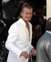 La suite de Beckham se encuentra en la séptima planta, mientras que la del grupo musical inglés estaba en aquella fecha en la primera. La habitación de Beckham, cuenta con 200 metros cuadrados, dos terrazas, una que da a la Plaza de Colón y otra al Paseo de la Castellana y dispone de todos los lujos, incluidos jacuzzi, amplio vestidor, gimnasio, salón, despacho y televisiones con pantalla de plasma.