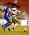 a acción de mayor peligro motivada por México en todo el partido se dio al minuto 85 con un tiro directo de Pavel Pardo desde las afueras del área. El balón botó antes de llegar al arquero Coello y quedó a la deriva, pero tanto el defensor hondureño, Ninrod Medina, como el mexicano Ricardo Salazar, abanicaron.
  México presionó en los últimos 15 minutos del partido con disparos de Pérez, que logró acabar con la sequía de intentos al arco rival.
