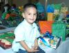 Ricardo Bretada Rojas cumplió dos años de edad y los festejó con una piñata ofrecida por sus padres, Víctor y Mary Bretado