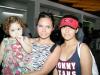 Ale Martínez, Ana Lucía Román y la niña Paulina Rady viajaron a Mazatlán, en plan de paseo.
