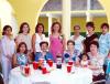Carolina Estefanía Quiroz con su grupo de invitadas a su despedida de soltera efectuada en Matamoros Coah, ellas son Nena, Silvia, Lucita, Sra. Montaudon, Verónica, Chelis, Érika, Martha, Hilda y Peque Garibay.