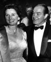Bob Hope durante un evento de caridad para la Cruz Roja en el 'Kellogg Arena' el 12 de marzo de 1989.