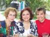 Lily Álvarez de Lamas celebró recientemente su onomástico con un grato convivio preparado por sus hermanas
