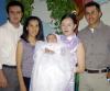 Odalys Guadalupe fue llevada a las pilas bautismales por sus padres Alonso Barrón y Guadalupe de Luna y sus padrinos Carlos Camacho y  Lorena Barrón.