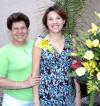 Caty Ortiz de Rodríguez y Nadia Acosta de Simental fueron festejadas por su respectivos cumpleaños con un convivio organizado por un numeroso grupo de amigos y familiares.