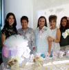 Lizbeth Vázques de Huerta fue homenajeada con una fiesta de regalos para bebé organizada por Vicky de Vázquez y Bertha de Huerta