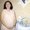 Nadia Loamhy Contreras Pimentel en la fiesta de canastilla que le ofrecieron por el cercano nacimiento de su bebé