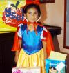  15 de agosto 
 Ysel Delgado Niño con su vestido de Blanca Nieves, en la fiesta que le ofrecieron por su cuarto cumpleaños.