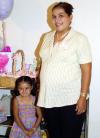 Por su quinto onomástico, la niña Scarlett fu festejada con una merienda ofrecida por si mamá, Rocío Magallanes González, a la que acudieron sus numerosas amistades y familiares.