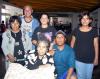  26 de agosto 
 Mercedes López y sus hijos Enrique y Juana Salinas viajaron a Estados Unidos, fueron despedidos por Juan, Isabel y Yadira