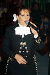 Tras interpretar Mi Hombre, Fernanda hizo recordar su época de solista, cuando dejó su lugar a Liliana Abaroa, para cantar Una Historia sin Miedo.