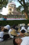 Akiba señalo: 'Debemos convencer a los dirigentes de las potencias nucleares de que las armas nucleares son funestas, inhumanas e ilegales bajo la ley internacional', dijo.